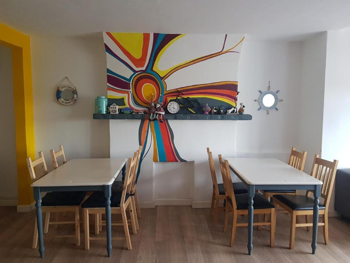 Blue Room Hostel Newquay 新码头 外观 照片