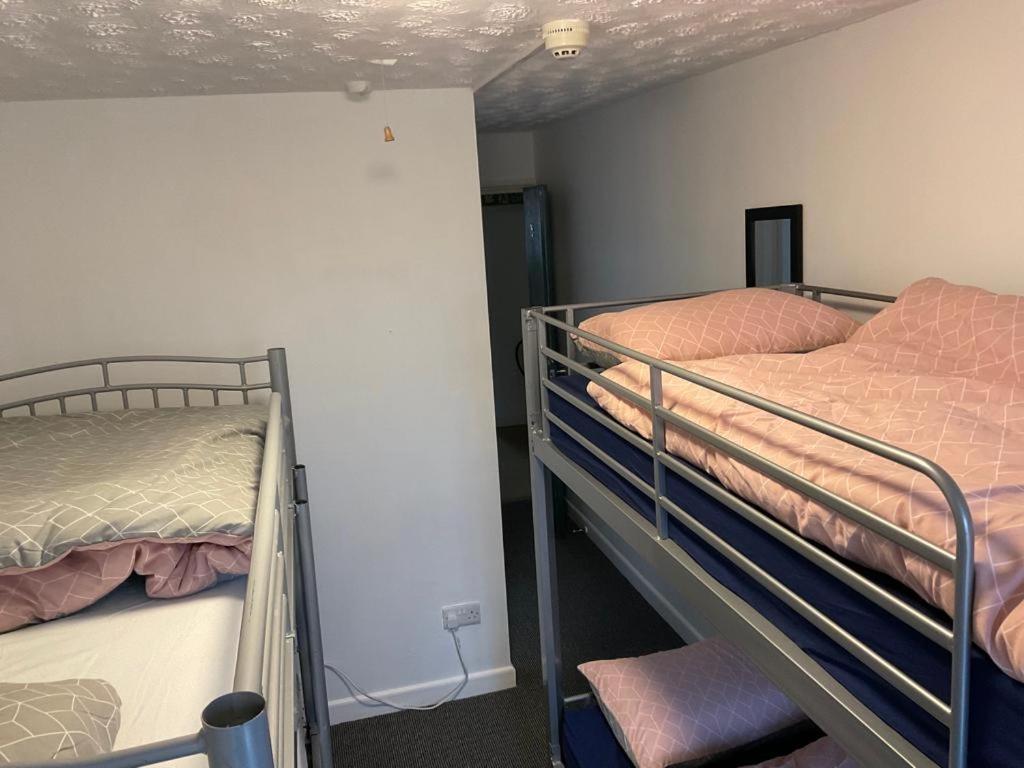 Blue Room Hostel Newquay 新码头 外观 照片